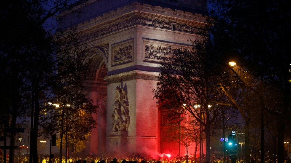 "Gilets jaunes" matraqu&eacute;s dans un Burger King en 2018: neuf CRS seront jug&eacute;s &agrave; Paris
