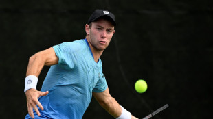 Koepfer wehrt Matchb&auml;lle ab und zieht in zweite Runde ein