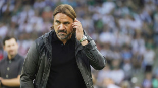 Farke &uuml;ber Tabellenf&uuml;hrung: "Wir bleiben auf dem Teppich"