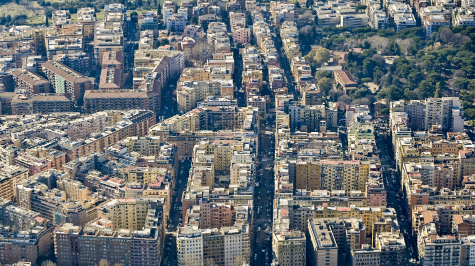 Fimaa-Confcommercio, nel 2025 compravendite immobiliari +0,8%