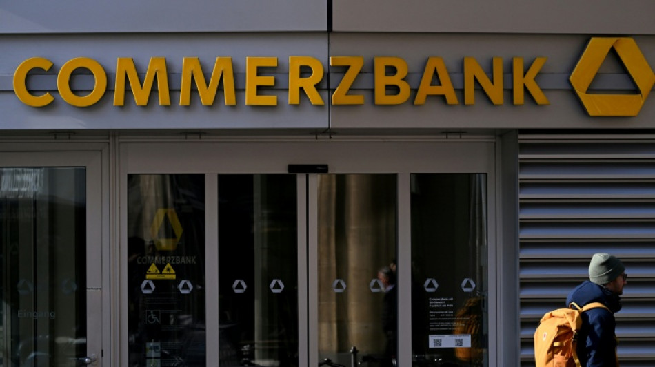 Commerzbank bekr&auml;ftigt Ablehnung von &Uuml;bernahme durch Unicredit