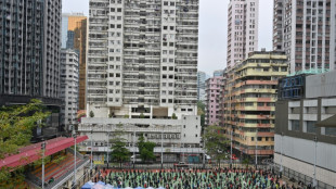 Hong Kong anuncia que todos los habitantes se someter&aacute;n a tres test de covid obligatorios