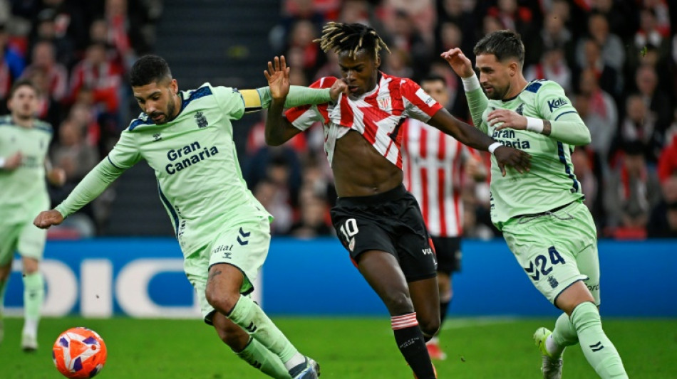 Nico Williams rejeita oferta do Bar&ccedil;a e renova com Athletic Bilbao at&eacute; 2035