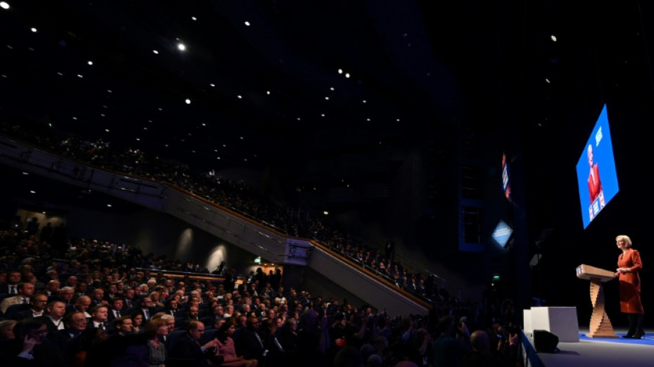 Liz Truss promet de sortir le Royaume-Uni "de la temp&ecirc;te"