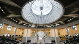 Schweigeminute f&uuml;r Opfer von Aschaffenburg und Magdeburg im Bundestag