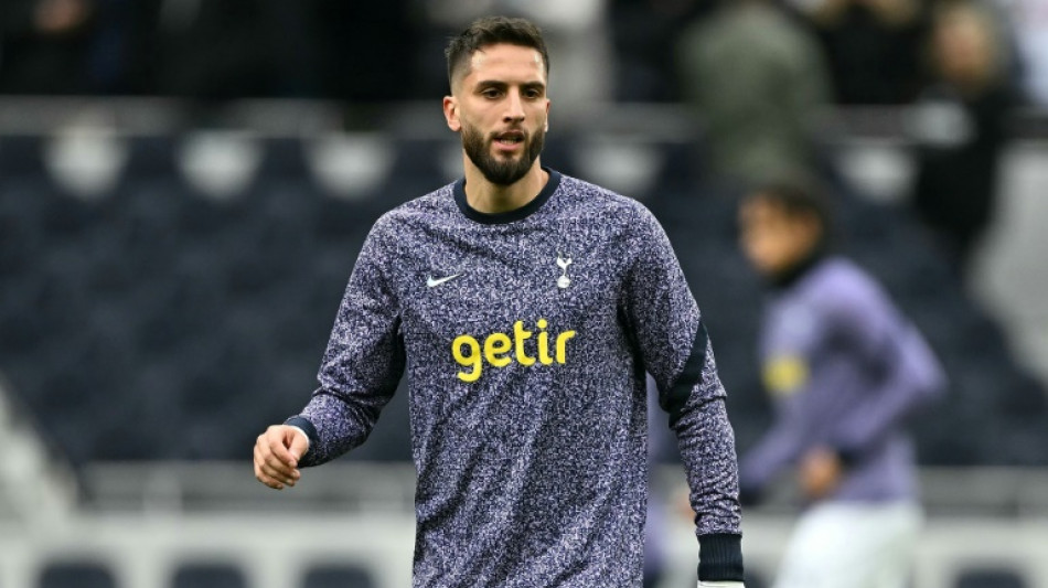 Federa&ccedil;&atilde;o inglesa acusa uruguaio Bentancur de m&aacute; conduta contra seu companheiro Son