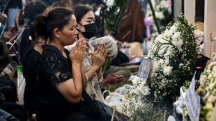 Segundo d&iacute;a de ceremonias f&uacute;nebres por matanza en guarder&iacute;a de Tailandia