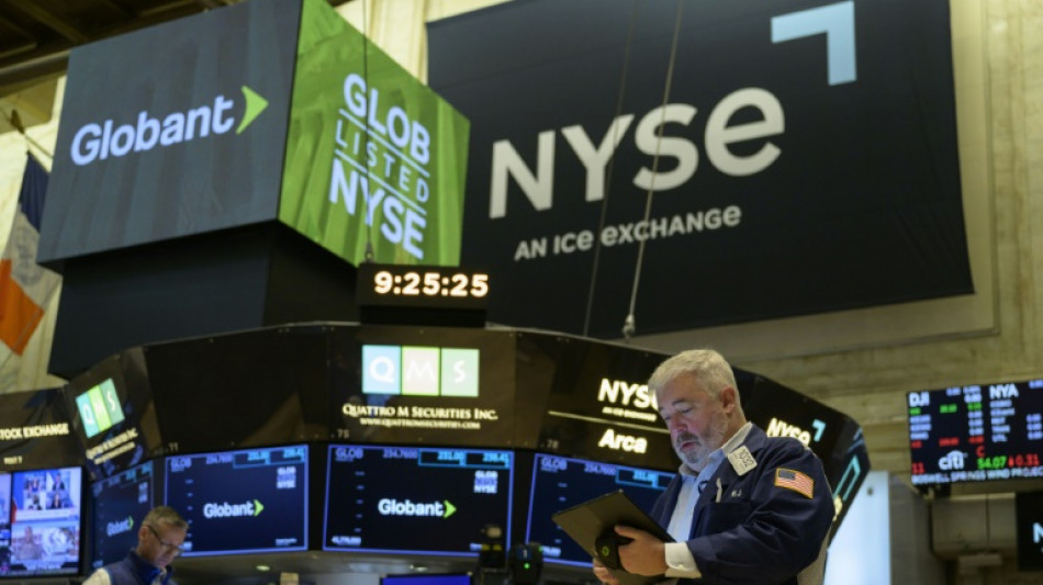 Wall Street h&eacute;site apr&egrave;s deux s&eacute;ances dans le rouge
