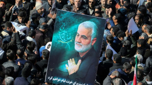 Mais de cem mortos no Ir&atilde; em 'atentado' perto do t&uacute;mulo de general assassinado em 2020