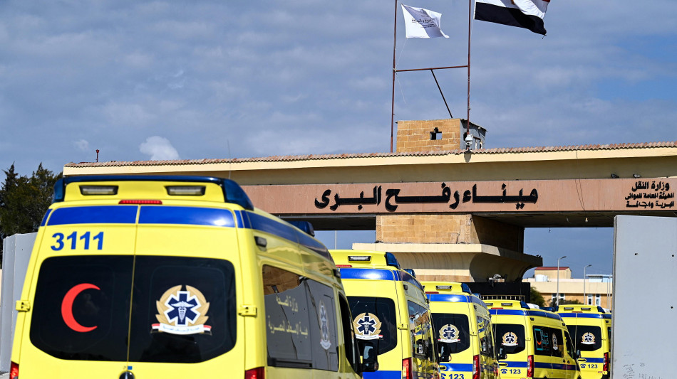 Media, Hamas chiede pi&ugrave; aiuti e l'apertura del valico di Rafah