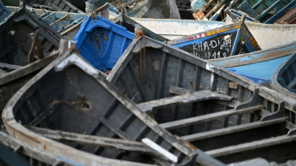 Detenidos nueve migrantes en Espa&ntilde;a por "pirater&iacute;a" tras una revuelta en el barco que les rescat&oacute;
