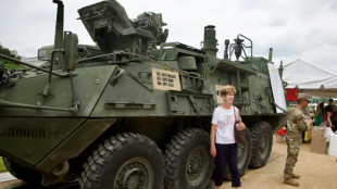 Une parade militaire r&ecirc;v&eacute;e par Trump malgr&eacute; d'importantes manifestations d'opposants