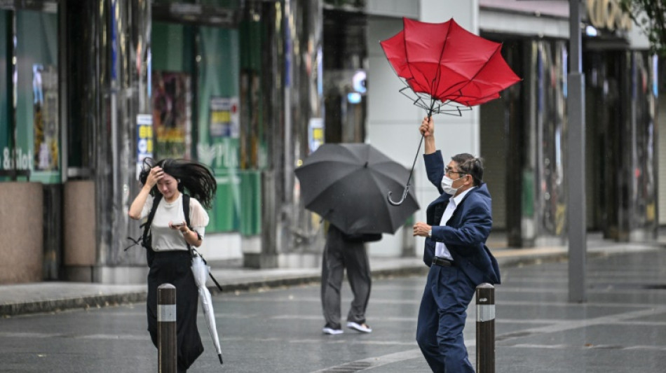 Starker Taifun "Shanshan" trifft auf S&uuml;djapan - Dutzende Verletzte