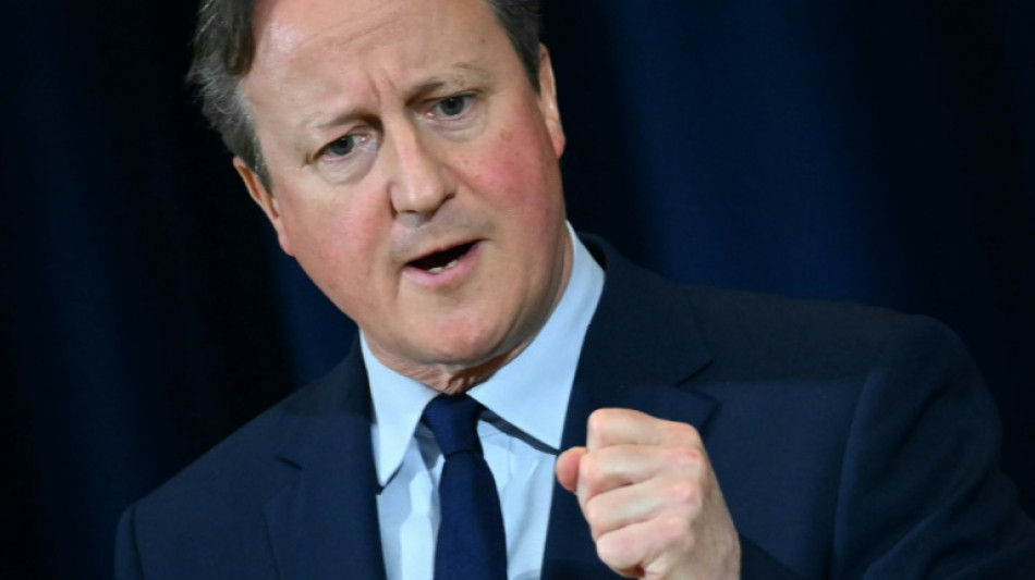 Reino Unido descarta mudan&ccedil;a em fornecimento de armas a Israel