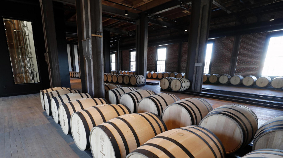 Bozza lista controdazi Ue, via whisky, vino e latticini