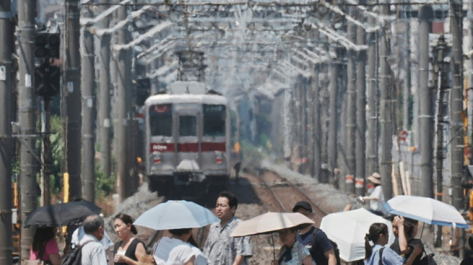 Japan und Vietnam melden Hitzerekorde - Rekord-Regen in Hongkong