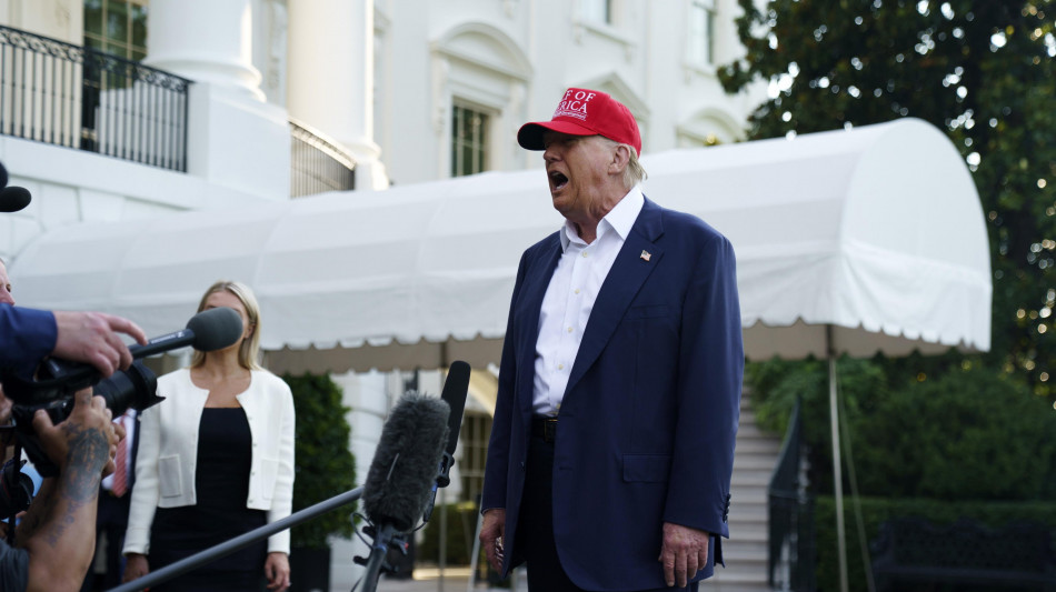 Il Senato Usa ha approvato il budget di Trump