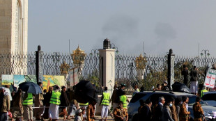 Israel ataca rebeldes huthis do I&ecirc;men e promete 'perseguir' seus l&iacute;deres