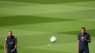 Mbapp&eacute; n&atilde;o &eacute; relacionado para estreia do PSG no Franc&ecirc;s; Neymar fica fora por 'virose'