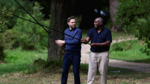 Vice-presidente americano e ministro britânico pescaram sem licença no Reino Unido