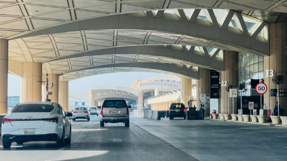 Konflikt mit Huthis: Zw&ouml;lf Tote und 309 Verletzte bei Angriff auf Flughafen Riad