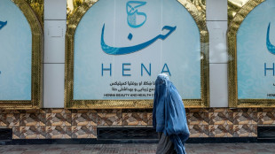 Afghanistan: des milliers de salons de beaut&eacute; ferment &agrave; la date butoir impos&eacute;e par les talibans