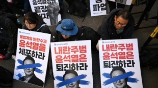 Cor&eacute;e du Sud: l&acirc;ch&eacute; par son parti, le pr&eacute;sident Yoon proche de la chute