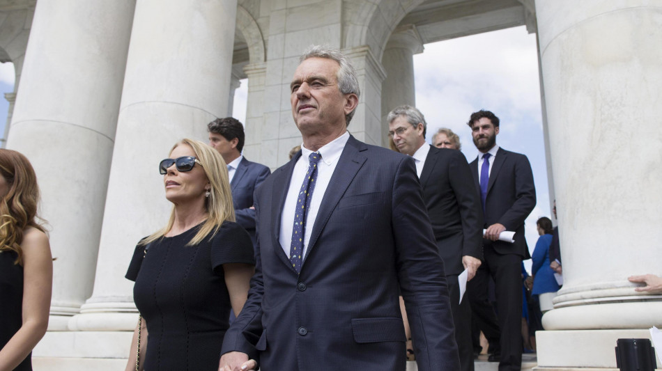 Approvata la nomina di Rfk a ministro della Sanit&agrave; Usa