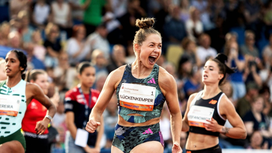 L&uuml;ckenkemper bei Windstille in 11,04, auch Mihambo siegt