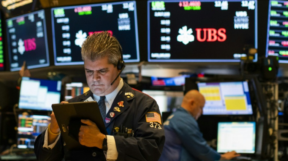 Wall Street termine en baisse, l&acirc;ch&eacute;e par les g&eacute;ants de la tech