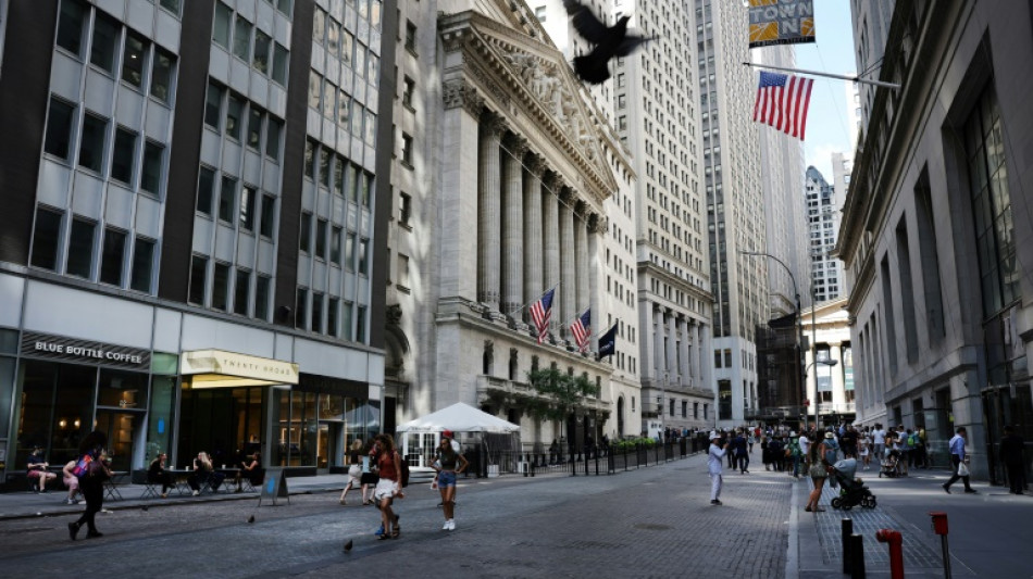 Les taux &agrave; dix ans passent 5%, Wall Street ouvre en baisse