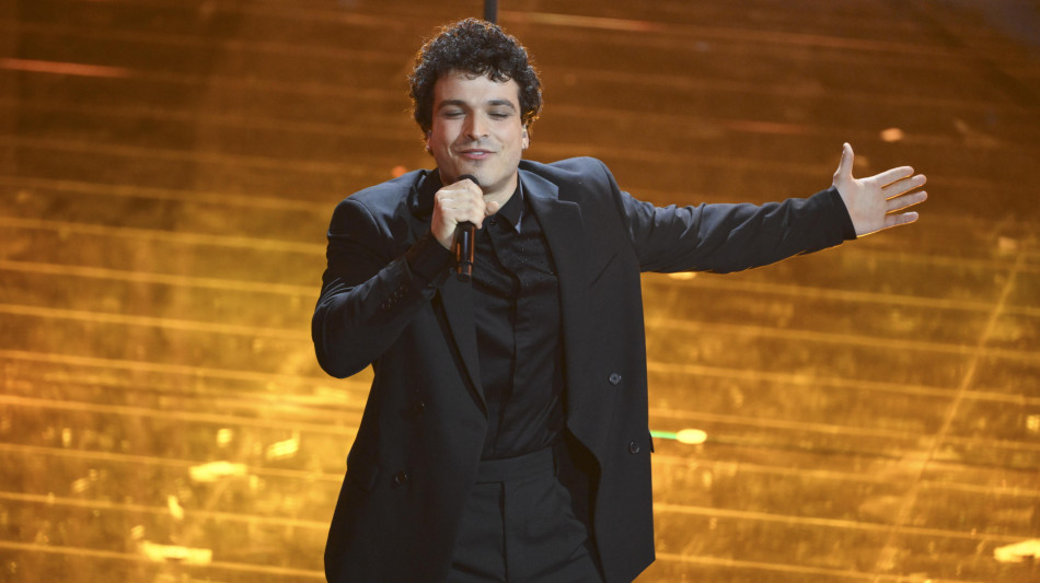 Leo Gassmann, 'il post di pap&agrave;? Stimiamo tutti la famiglia Morandi'