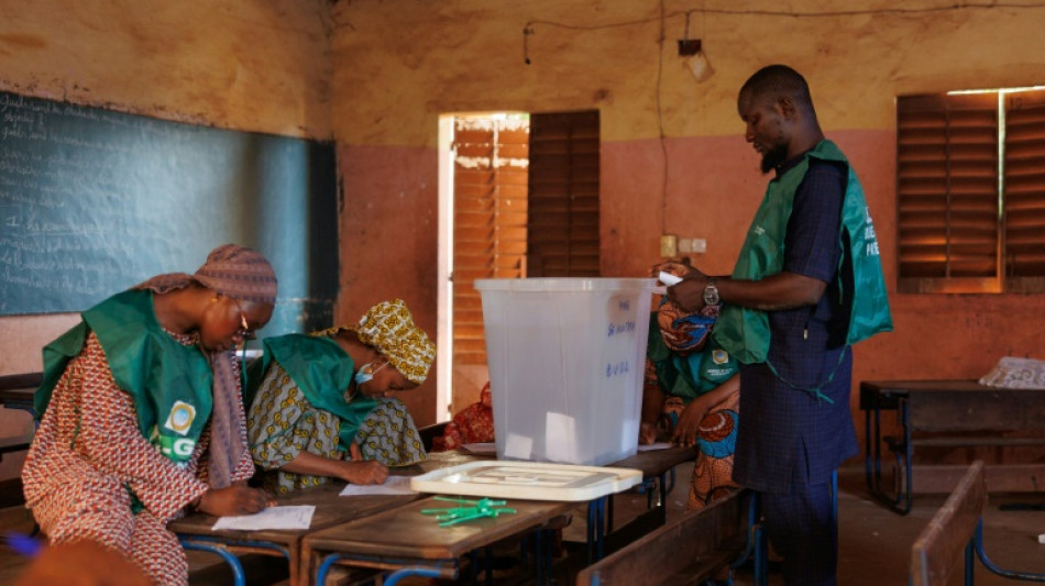 Niedrige Beteiligung bei Referendum &uuml;ber Verfassung in Mali