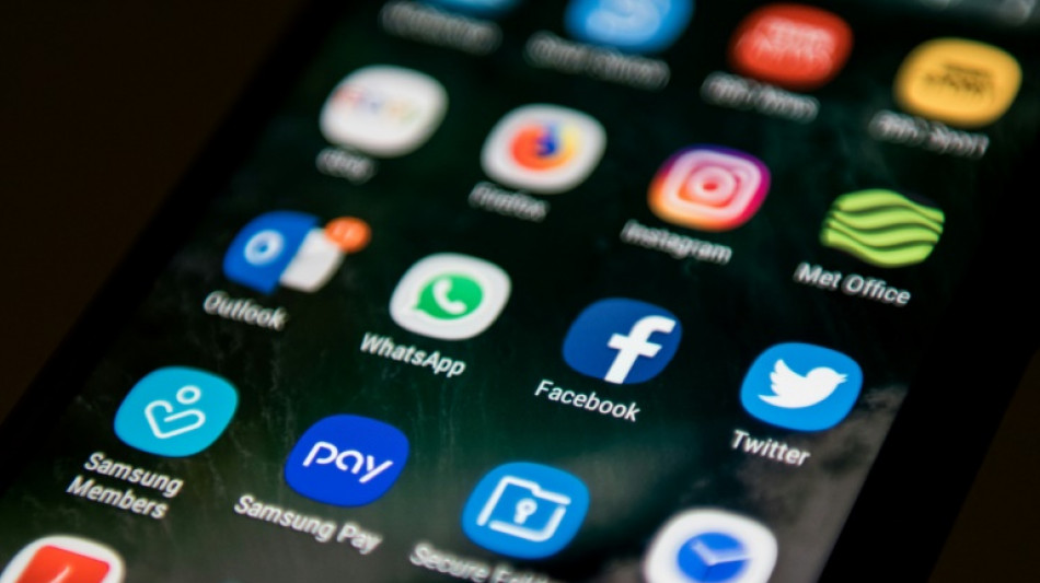 Umfrage: Knapp zwei von drei Internetnutzern werden Opfer von Cyberkriminalit&auml;t