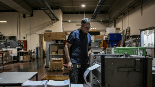 Gr&aacute;fica reabre em arrasado kibutz israelense 