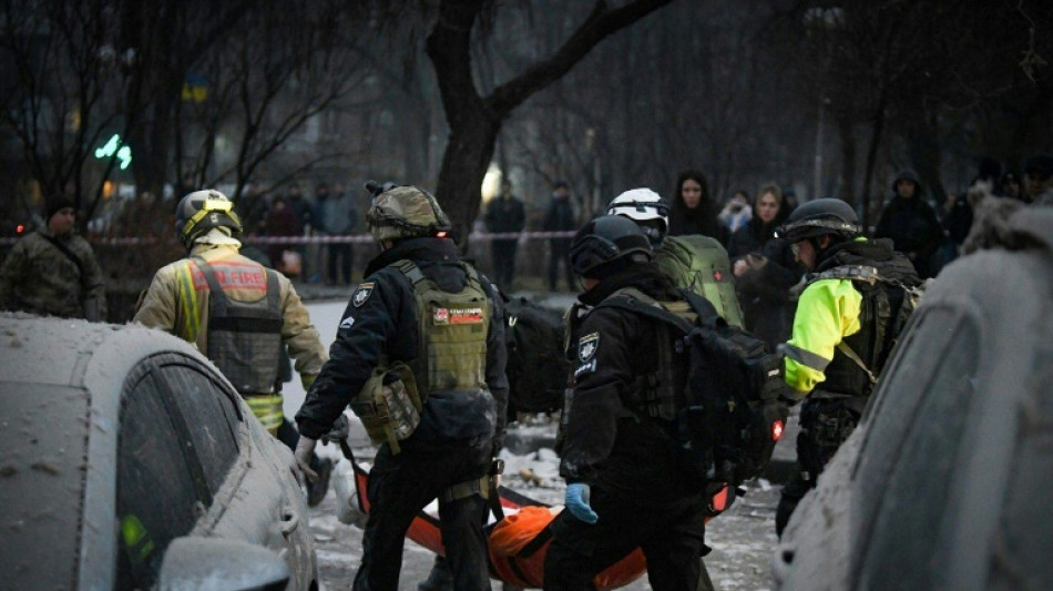 Ukraine: le bilan de la frappe sur Zaporijjia grimpe &agrave; 7 morts, poursuite des op&eacute;rations de secours