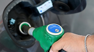 Staffetta, cala la benzina, diesel self ai minimi dal 2022