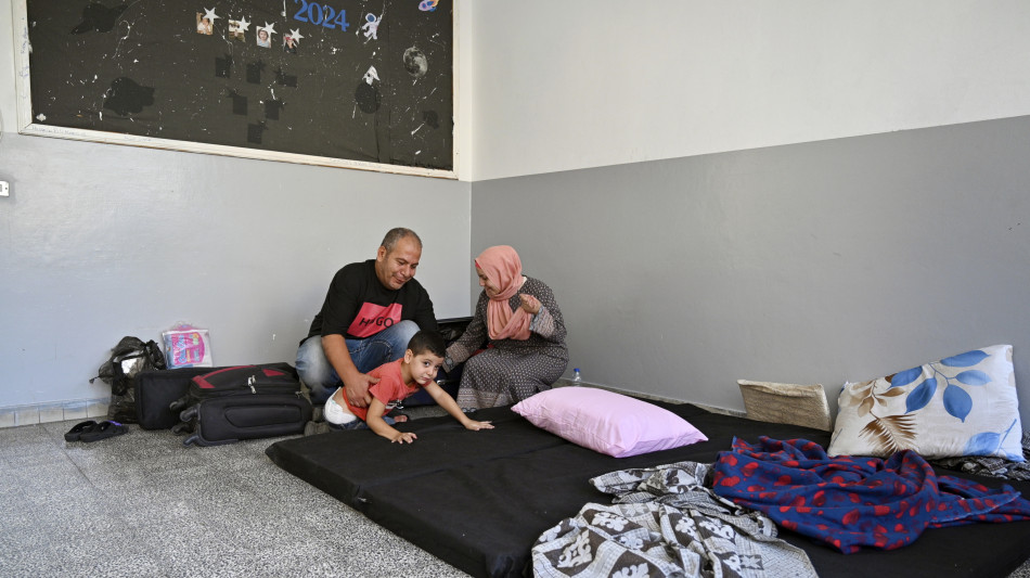 Libano, 'allestiti 89 rifugi per accogliere 26.000 persone'