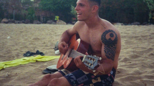 Rhove torna con il nuovo singolo Avion