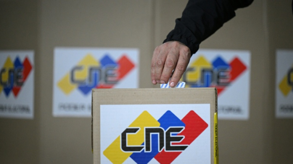 Chavismo busca ratificar controle na Venezuela em elei&ccedil;&otilde;es legislativas e de governadores