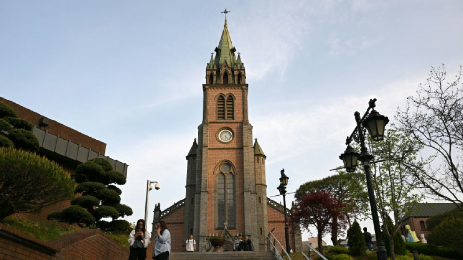 &iquest;Qu&eacute; hace el papa?