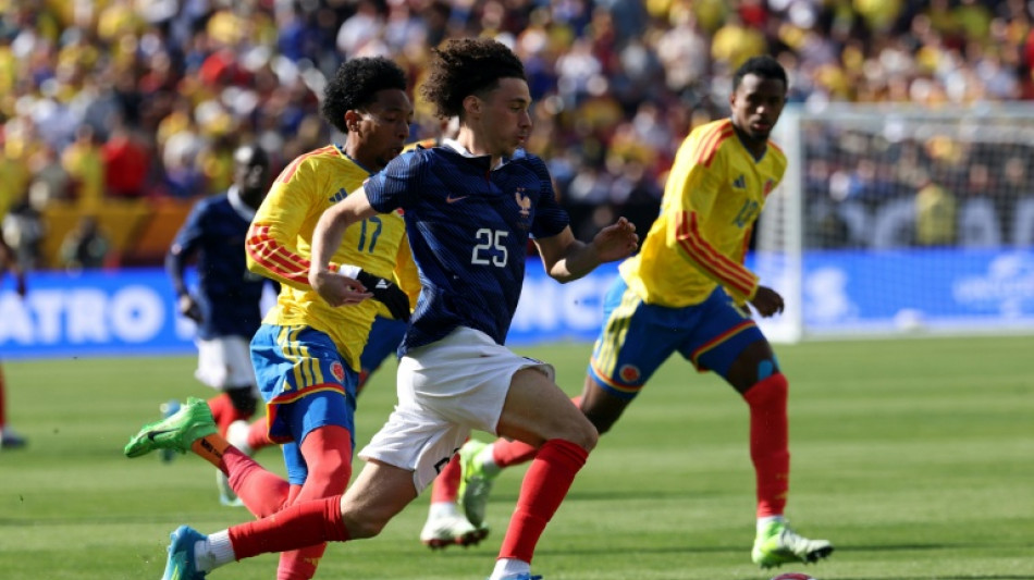 Foot: Akliouche marque des points en bleu