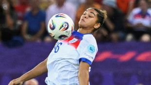 England's Carter tipped to perform in Euro 2025 semi despite 'disgusting' abuse