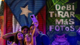 "Compra local": Bad Bunny, el mediador entre el turismo y los puertorrique&ntilde;os