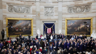 Trump annuncia, 'annuller&ograve; il mandato sulle auto green'