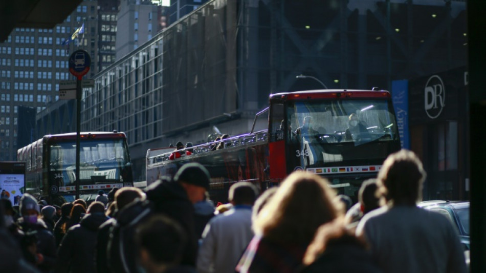 Un accidente de un bus tur&iacute;stico en Nueva York deja a 18 pasajeros hospitalizados