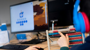 Professores dos EUA e gigantes da IA se aliam para formar educadores