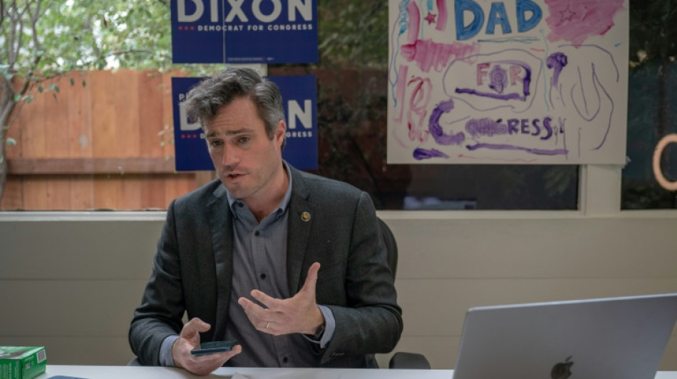 Jennifer, l'IA politique qui d&eacute;marche les &eacute;lecteurs par milliers