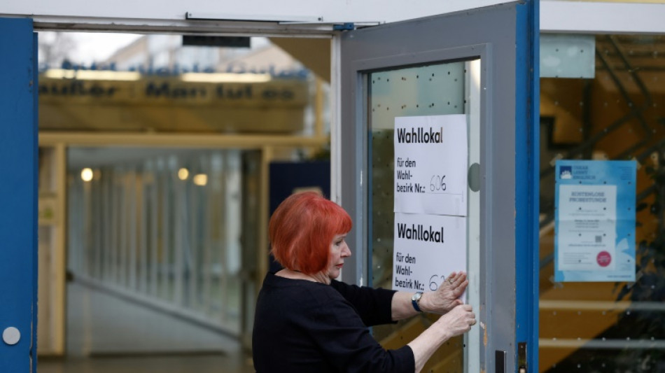 Conservadores vencem elei&ccedil;&otilde;es na Alemanha, com avan&ccedil;o recorde da extrema direita