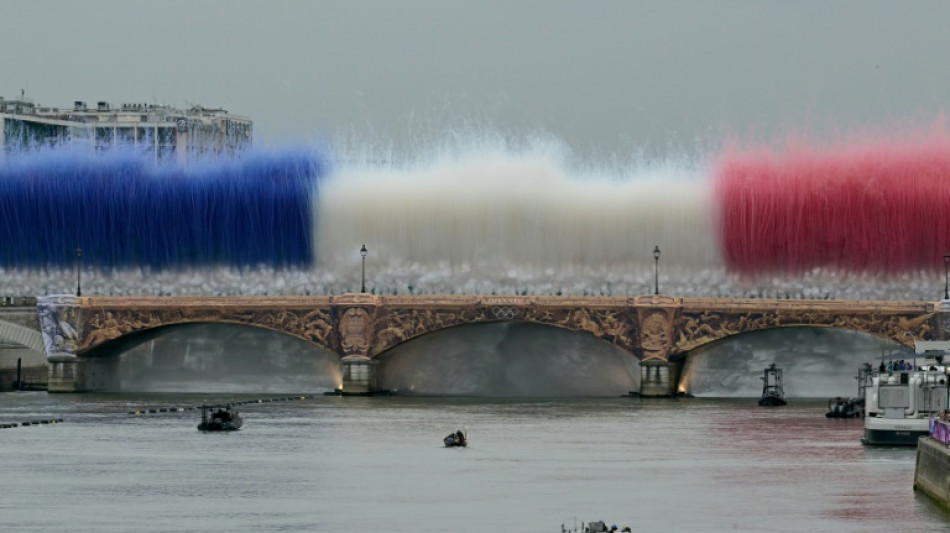 Spektakul&auml;re Olympia-Er&ouml;ffnungsfeier auf der Seine begeistert Publikum trotz Regens